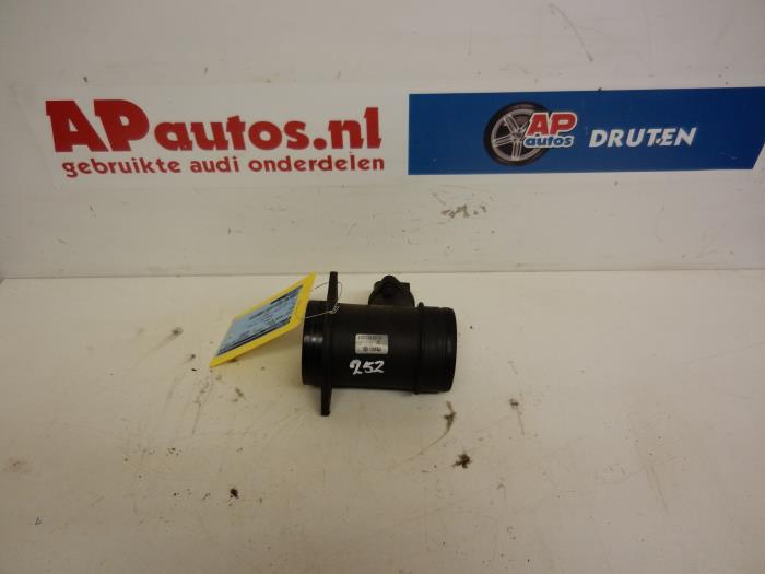 Gebruikte Luchtmassameter Audi A4 Avant (B5) 1.9 TDI Prijs € 19,99 Margeregeling aangeboden door AP Auto's