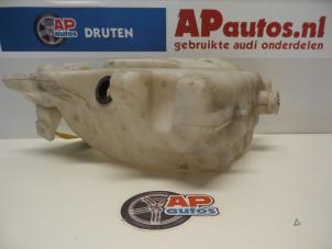 Gebruikte Ruitensproeiertank voor Audi TT (8N3) 1.8 20V Turbo Quattro Prijs € 20,00 Margeregeling aangeboden door AP Autos