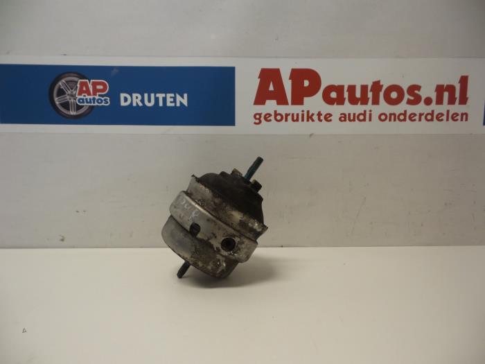 Gebruikte Motorsteun Audi A4 Avant (B7) 1.8 T 20V Prijs € 19,99 Margeregeling aangeboden door AP Auto's