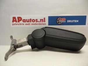 Gebruikte Armleuning Audi A6 Prijs € 34,99 Margeregeling aangeboden door AP Auto's