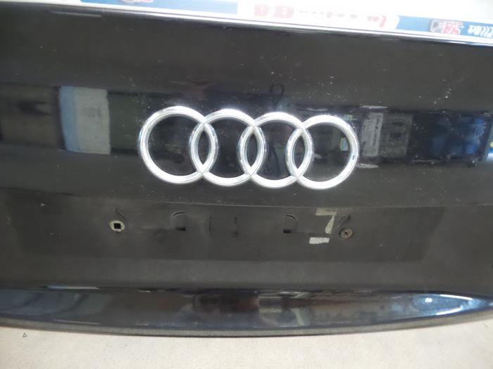 Achterklep van een Audi A5 (8T3) 2.0 FSI 16V 2009