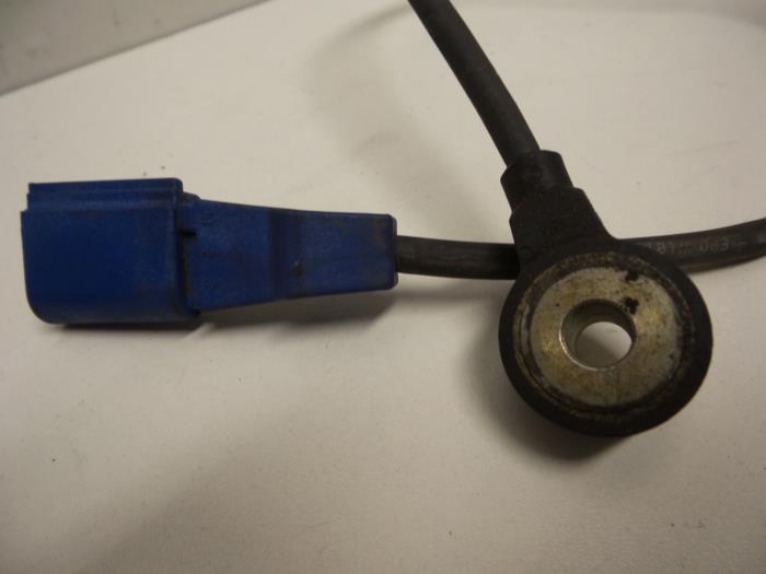 Pingelsensor van een Audi A4 Avant (B5) 1.8 20V 1996