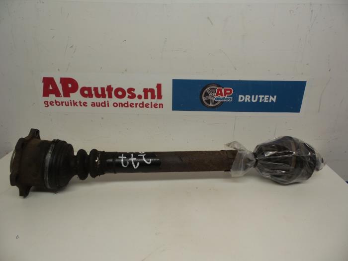 Gebruikte Aandrijfas rechts-voor Audi A4 (B5) 1.8 20V Prijs € 24,99 Margeregeling aangeboden door AP Auto's