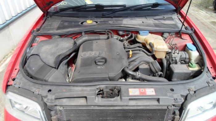 Gebruikte Versnellingsbak Audi A4 (B5) 1.8 20V Prijs € 149,99 Margeregeling aangeboden door AP Auto's