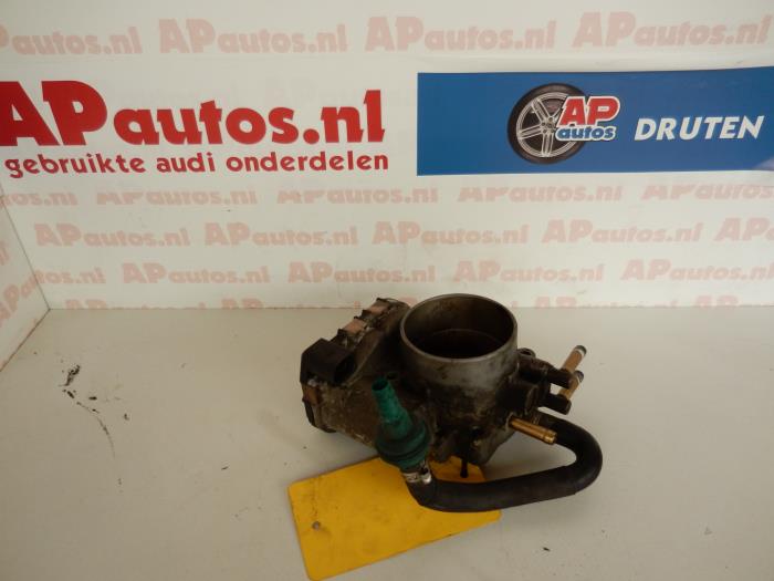 Gebruikte Gasklephuis Audi A4 Quattro (B5) 2.8 V6 30V Prijs € 24,99 Margeregeling aangeboden door AP Auto's