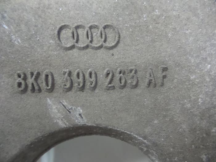 Motorrubber van een Audi A5 (8T3) 2.0 FSI 16V 2009
