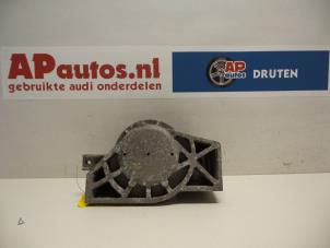 Gebruikte Motorrubber Audi A6 (C4) 2.6 V6 Prijs € 19,99 Margeregeling aangeboden door AP Auto's