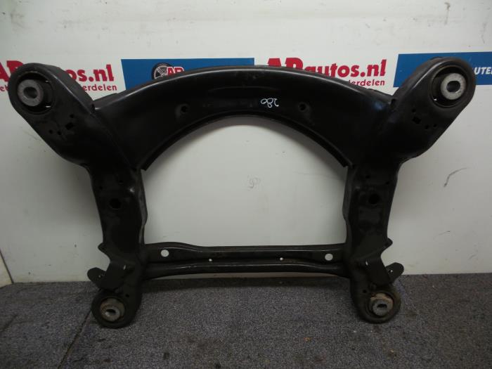 Subframe van een Audi A6 (C6) 2.0 TDI 16V 2006