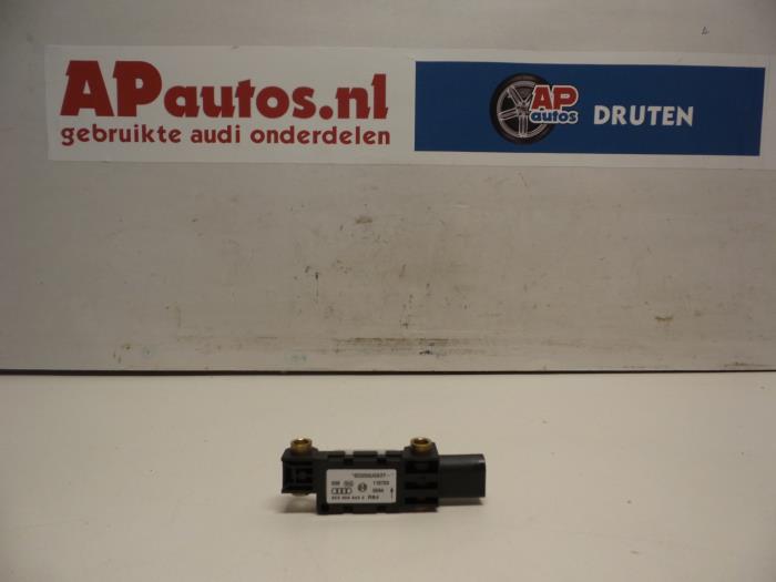 Gebruikte Airbag Sensor Audi A4 Avant (B6) 2.0 FSI 16V Prijs € 10,00 Margeregeling aangeboden door AP Auto's