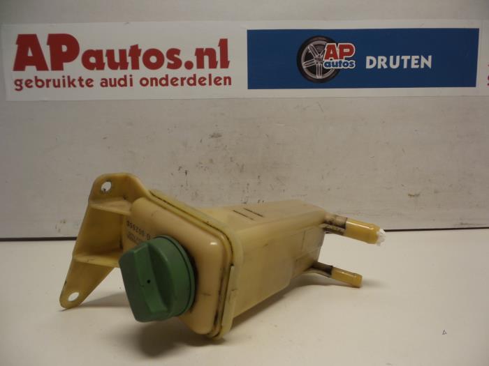 Gebruikte Servo Oliereservoir Audi A4 (B5) 1.8 20V Prijs € 15,00 Margeregeling aangeboden door AP Auto's