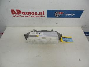 Gebruikte Airbag rechts (Dashboard) Audi A6 Avant Quattro (C6) 3.2 V6 24V FSI Prijs € 40,00 Margeregeling aangeboden door AP Autos