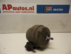 Gebruikte Motorsteun Audi A6 Avant Quattro (C6) 3.2 V6 24V FSI Prijs € 19,99 Margeregeling aangeboden door AP Auto's
