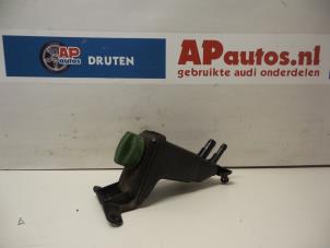 Gebruikte Stuurbekrachtiging Olie Reservoir Audi A4 Cabriolet (B6) Prijs € 15,00 Margeregeling aangeboden door AP Autos