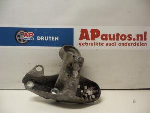 Gebruikte Motorsteun Audi A4 (B7) 2.0 TDI 16V Prijs € 19,99 Margeregeling aangeboden door AP Auto's