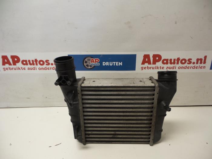 Gebruikte Intercooler Audi A4 (B7) 2.0 TDI 16V Prijs € 24,99 Margeregeling aangeboden door AP Auto's