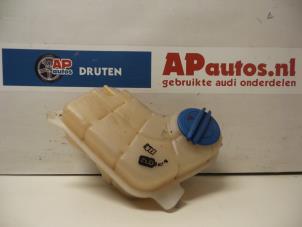 Gebruikte Koelvloeistof Reservoir Audi A4 (B7) 2.0 TDI 16V Prijs € 15,00 Margeregeling aangeboden door AP Autos