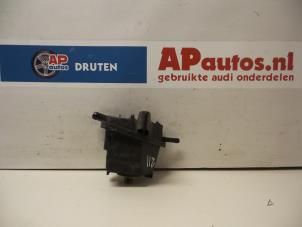 Gebruikte Stuurbekrachtiging Olie Reservoir Audi TT (8N3) 1.8 T 20V Quattro Prijs € 15,00 Margeregeling aangeboden door AP Autos