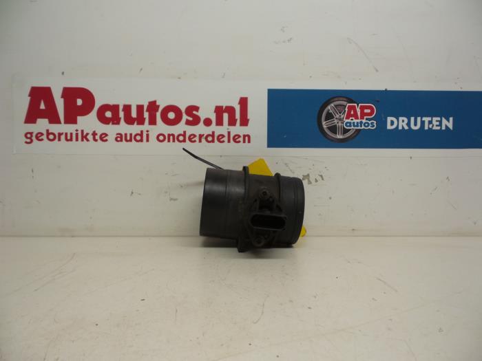 Gebruikte Luchtmassameter Audi A4 (B6) 1.9 TDI PDE 130 Prijs € 9,99 Margeregeling aangeboden door AP Auto's