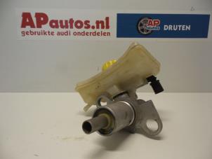 Gebruikte Hoofdremcilinder Audi A4 (B7) 2.0 TDI 16V Prijs € 14,99 Margeregeling aangeboden door AP Autos