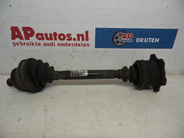 Gebruikte Aandrijfas rechts-voor Audi A4 Avant (B5) 2.5 TDI V6 24V Prijs € 24,99 Margeregeling aangeboden door AP Auto's