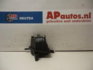 Gebruikte Stuurbekrachtiging Olie Reservoir Audi A3 (8L1) 1.8 20V Prijs € 35,00 Margeregeling aangeboden door AP Autos