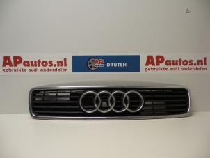 Gebruikte Grille Audi A4 (B5) 1.8 20V Prijs € 50,00 Margeregeling aangeboden door AP Autos