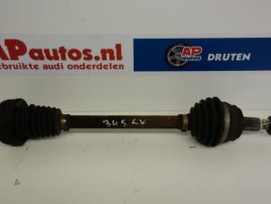 Gebruikte Aandrijfas links-voor Audi A3 (8L1) 1.6 Prijs € 24,99 Margeregeling aangeboden door AP Autos