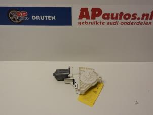 Gebruikte Portierruitmotor Audi A5 (8T3) 2.0 FSI 16V Prijs € 19,99 Margeregeling aangeboden door AP Autos