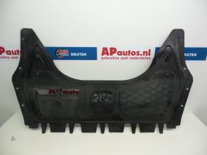 Gebruikte Motor Beschermplaat Audi A3 Sportback (8PA) 1.6 Prijs € 45,00 Margeregeling aangeboden door AP Autos