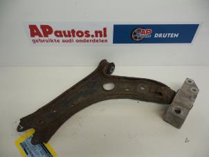 Gebruikte Draagarm onder rechts-voor Audi A3 Sportback (8PA) 1.6 Prijs € 19,99 Margeregeling aangeboden door AP Autos