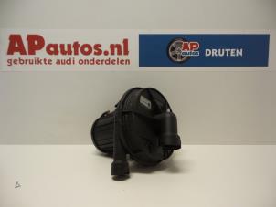 Gebruikte Secundaire Pomp Audi A4 Cabriolet (B6) Prijs € 24,99 Margeregeling aangeboden door AP Autos