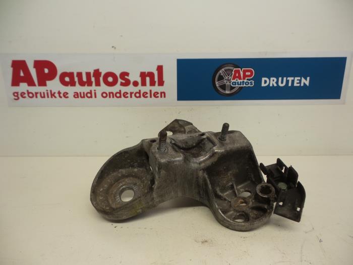 Gebruikte Motorrubber Audi A4 (B5) 1.6 Prijs € 19,99 Margeregeling aangeboden door AP Auto's