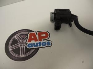 Gebruikte Vacuum Relais Audi A4 Avant (B6) 2.5 TDI 24V Prijs € 35,00 Margeregeling aangeboden door AP Autos