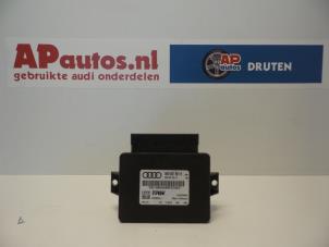 Gebruikte Computer Handrem Audi A4 (B8) 2.0 TDI 16V Prijs € 50,00 Margeregeling aangeboden door AP Autos
