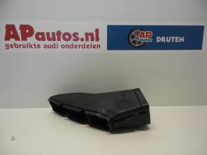 Gebruikte Luchtinlaat slang Audi A6 Avant (C6) 2.7 TDI V6 24V Prijs € 15,00 Margeregeling aangeboden door AP Autos