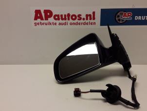 Gebruikte Buitenspiegel links Audi A3 Sportback (8PA) 1.9 TDI Prijs € 50,00 Margeregeling aangeboden door AP Autos