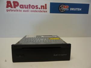 Gebruikte Navigatie Systeem Audi A4 Cabrio (B7) 3.0 V6 30V Prijs € 65,00 Margeregeling aangeboden door AP Autos
