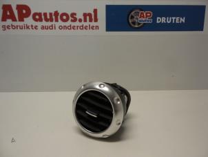 Gebruikte Luchtrooster Dashboard Audi TT (8N3) 1.8 T 20V Quattro Prijs € 19,99 Margeregeling aangeboden door AP Autos
