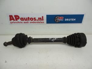 Gebruikte Aandrijfas rechts-voor Audi 80 (B3) 1.8 Prijs € 24,99 Margeregeling aangeboden door AP Autos