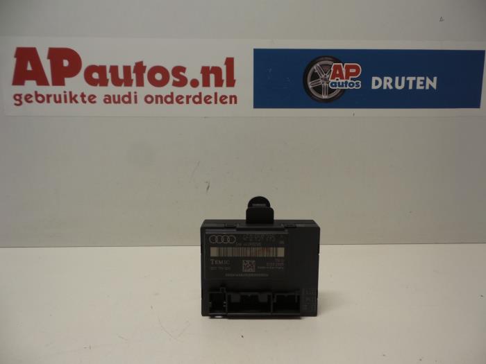 Gebruikte Deur module Audi A6 Avant Quattro (C6) 3.2 V6 24V FSI Prijs € 19,99 Margeregeling aangeboden door AP Auto's