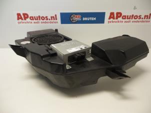Gebruikte Subwoofer Audi A4 Avant (B7) 2.0 20V Prijs € 55,00 Margeregeling aangeboden door AP Autos