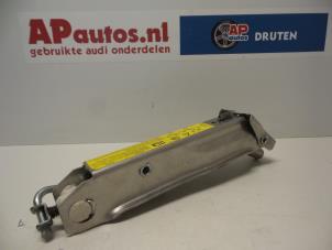 Gebruikte Krik Audi A2 (8Z0) 1.4 16V Prijs € 25,00 Margeregeling aangeboden door AP Autos