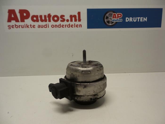 Gebruikte Motorsteun Audi A6 (C5) 2.5 TDI V6 24V Prijs € 19,99 Margeregeling aangeboden door AP Auto's