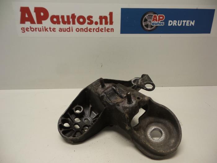 Gebruikte Motorsteun Audi A6 (C5) 2.5 TDI V6 24V Prijs € 19,99 Margeregeling aangeboden door AP Auto's