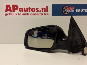 Gebruikte Buitenspiegel links Audi A6 Avant (C5) 2.5 TDI V6 24V Prijs € 24,99 Margeregeling aangeboden door AP Autos