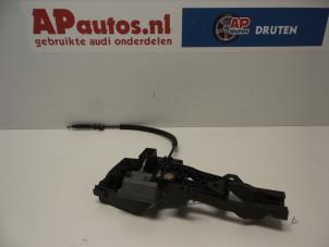 Gebruikte Afdekplaat diversen Audi Q7 (4LB) 3.0 TDI V6 24V Prijs € 20,00 Margeregeling aangeboden door AP Autos