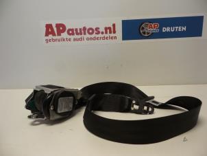 Gebruikte Veiligheidsgordel rechts-voor Audi A4 (B7) 2.0 TFSI 20V Prijs € 19,99 Margeregeling aangeboden door AP Autos