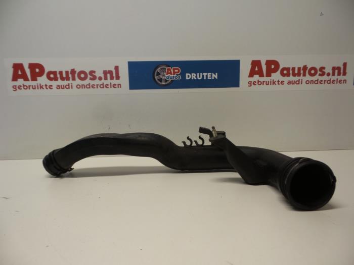 Gebruikte Intercooler Buis Audi A4 (B6) 1.9 TDI PDE 130 Prijs € 24,99 Margeregeling aangeboden door AP Auto's