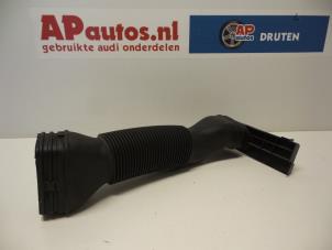 Gebruikte Luchtinlaat slang Audi A1 Sportback (8XA/8XF) 1.4 TFSI 16V 122 Prijs € 15,00 Margeregeling aangeboden door AP Autos