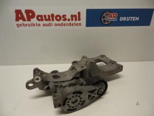 Gebruikte Dynamosteun onder Audi TT Prijs € 25,00 Margeregeling aangeboden door AP Autos